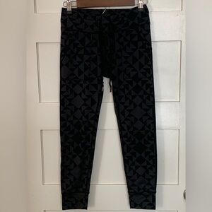Aerie Geometric Black Women’s Leggings